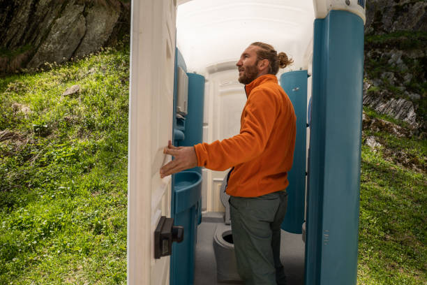 Best Portable bathroom rental  in Lochmoor Waterway Estates, FL